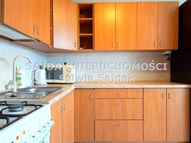 Przestronne 3 pokojowe mieszkanie z balkonem i pełnym wyposażeniem