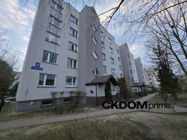 Przestronne 3 pokojowe mieszkanie z balkonem i piwnicą
