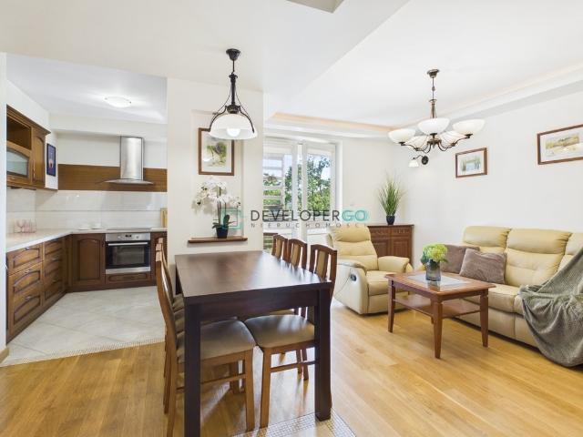 Polecam eleganckie 3 pokojowe mieszkanie 60 m² z balkonem
