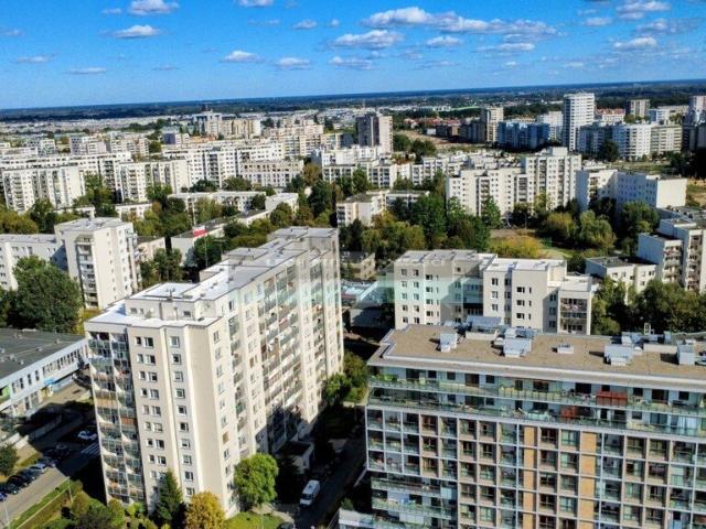 Sprzedam przestronne 3 pokojowe mieszkanie z balkonem na Ursynowie