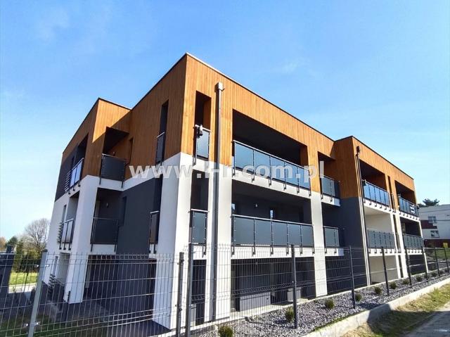 Przestronne 3 pokojowe mieszkanie z dużym tarasem i garażem