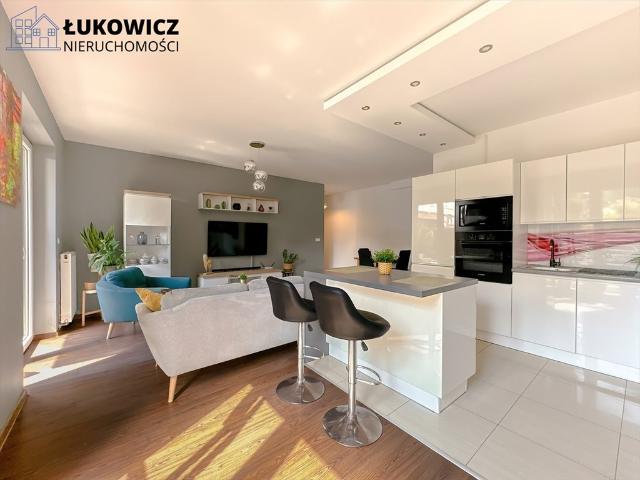 Przestronne 3 pokojowe mieszkanie z dużym tarasem w Bielsku