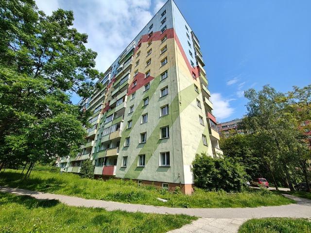 Przestronne 3 pokojowe mieszkanie z dużym salonem i loggią