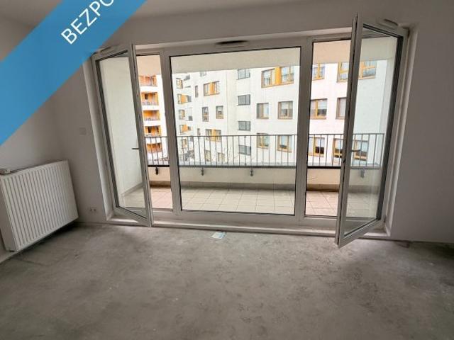 Przestronne 3 pokojowe mieszkanie z dużą loggią 62 m² w Warszawie
