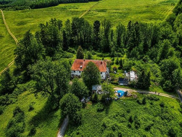 Przestronne 3 pokojowe mieszkanie z działką polecam