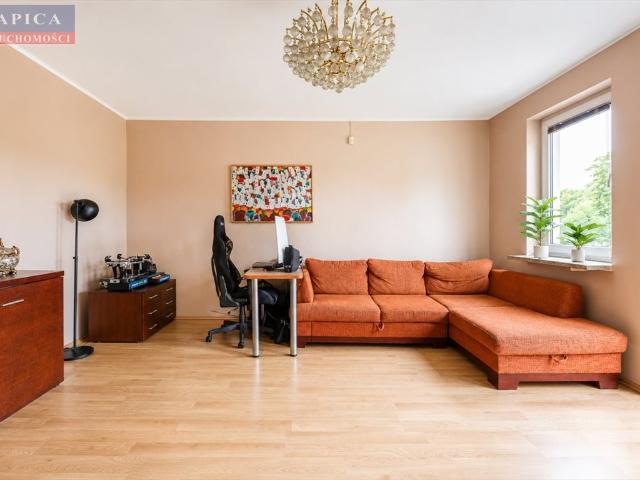 Przestronne 3 pokojowe mieszkanie z loggią zapraszam
