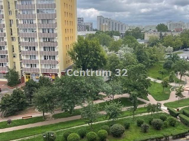 Przestronne 3 pokojowe mieszkanie z loggią i garderobą