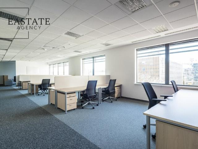 Przestronne biuro 662 m² w nowoczesnym budynku klasy A