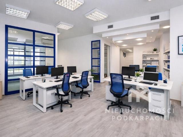 Przestronne biuro 174 m² w Rzeszowie, klimatyzacja, winda