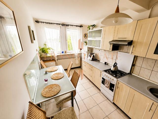 Przestronne dwupoziomowe 75 m² dla rodziny w Grójcu