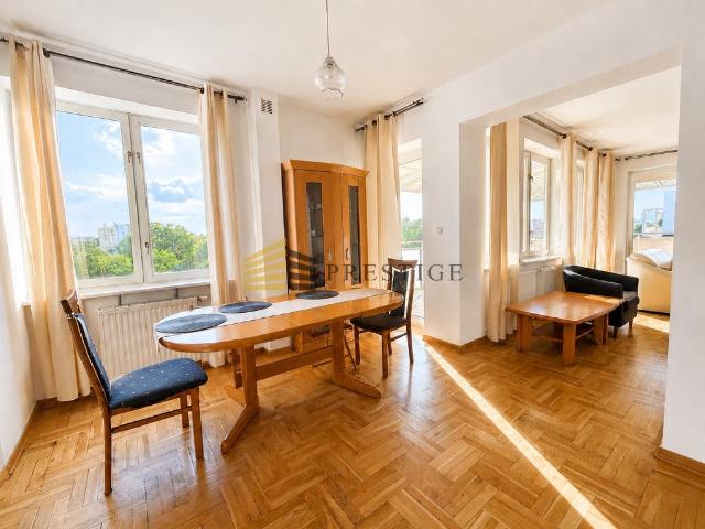 Przestronny 4 pokojowy apartament z tarasem i garażem
