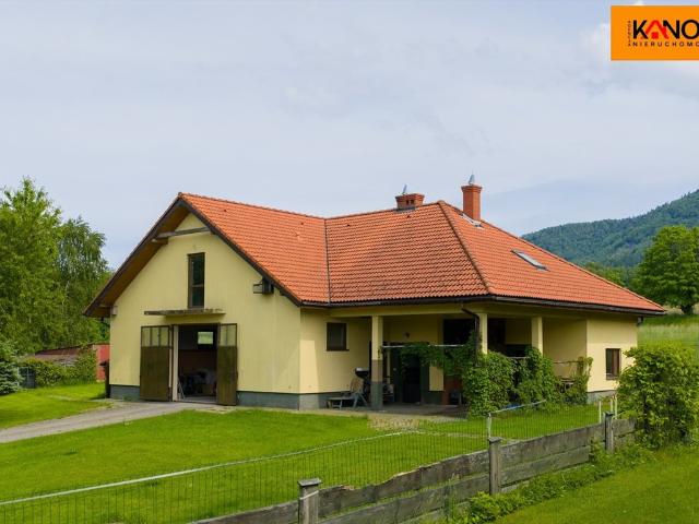 Przestronny warsztat z mieszkaniem, 196,6 m2, Kozy