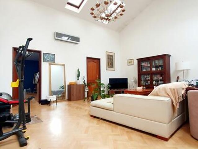 Przestronny apartament z wysokim sufitem, Stare Miasto, Kraków