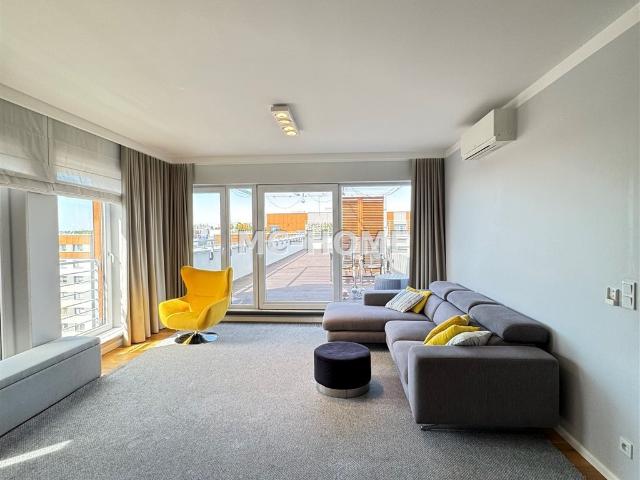 Przestronny apartament 112 m² z 100 m² tarasem, panoramiczny widok