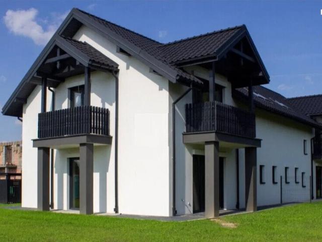 Przestronny bliźniak 145 m² z ogródkiem i garażem