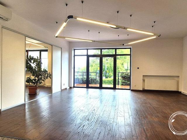 Przestronny budynek usługowy 600 m2, Mokotów, wysoki standard