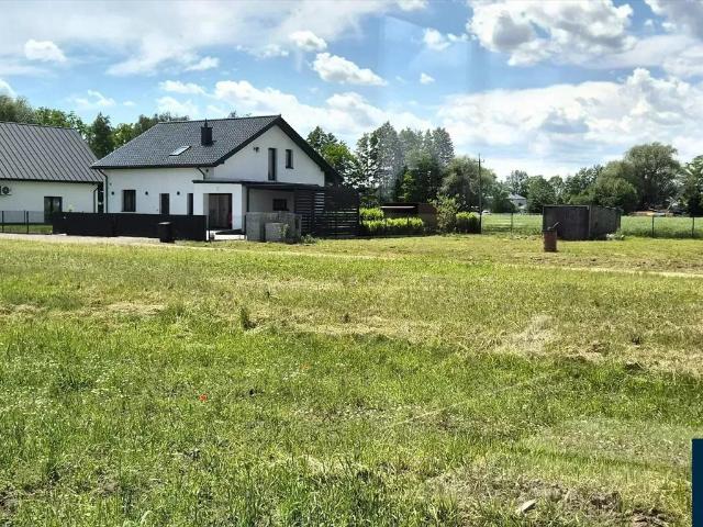 Przestronny dom 162 m² w stanie surowym z garażem, własna aranżacja