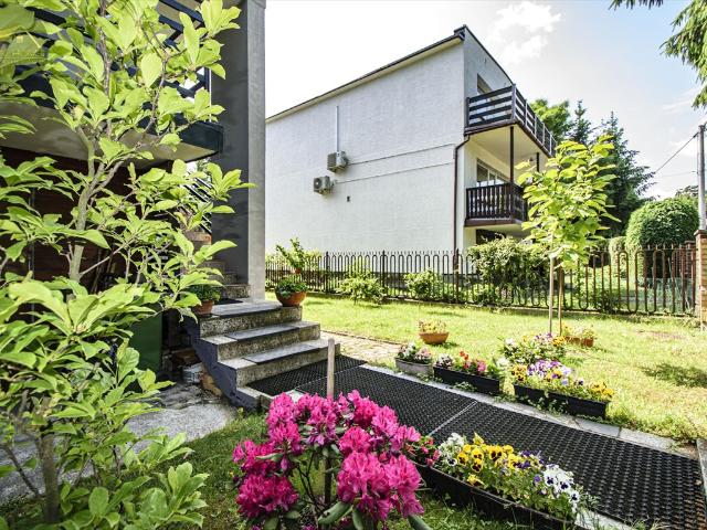Przestronny dom 163 m² po remoncie, garaż, balkon, ogród zapraszam