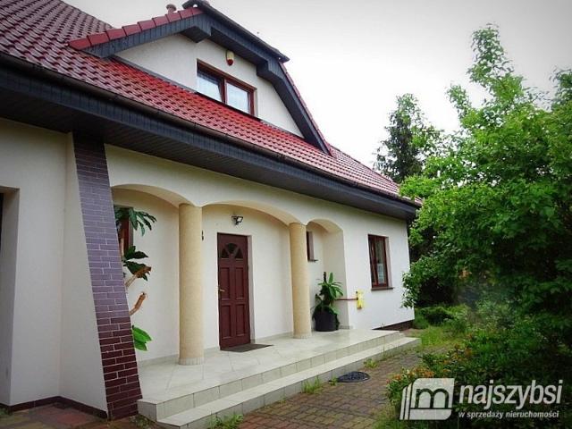 Przestronny dom 170 m2 z ogrodem, garażem i balkonem