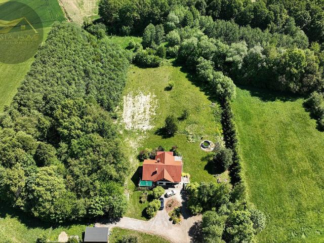 Przestronny dom 182 m2 z dużą działką 5000 m2, cisza i prywatność