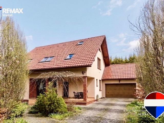 Przestronny dom 183 m² z ogrodem, garażem i kominkiem