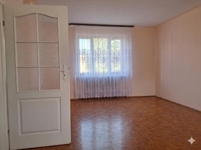 Przestronny 200 m2 dom z garażem i balkonami