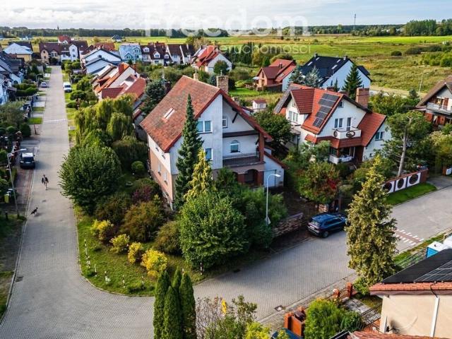 Przestronny dom 200 m² z ogrodem i garażem Kołobrzeg
