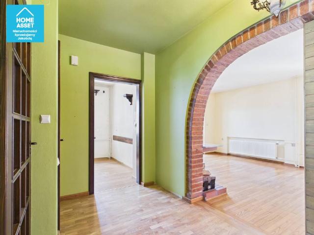 Przestronny dom 220 m² z 2 wejściami, las, garaż polecam!