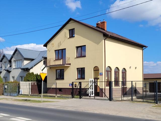 Przestronny dom 220 m² z dużą działką i potencjałem