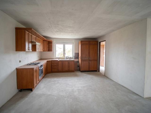 Przestronny dom 221 m² w spokojnej okolicy Żar