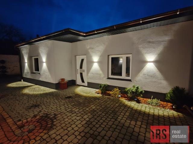Przestronny dom 240 m² z możliwością adaptacji na biuro lub dwie niezależne jednostki