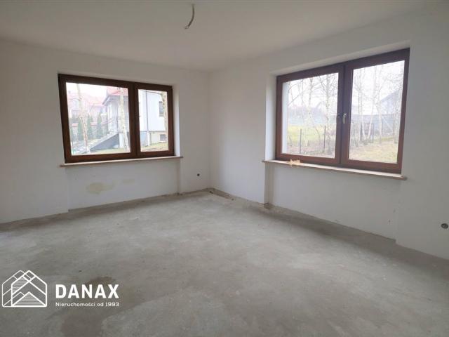 Przestronny dom 260 m² na dużej, widokowej działce