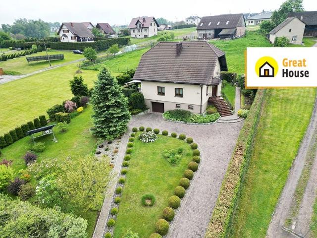 Przestronny dom 260 m² z garażem i energoszczędnością
