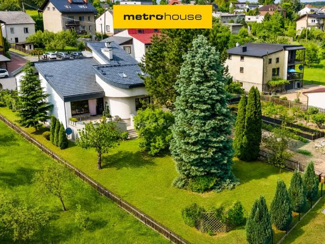Przestronny dom 272 m² z tarasem i ogrodem, nowoczesne wykończenie