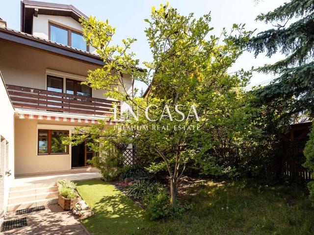 Przestronny dom 290 m² z ogrodem, garażem i poddaszem