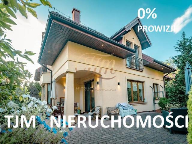 Przestronny dom 300 m2 z ogrodem i garażem w Góraszce