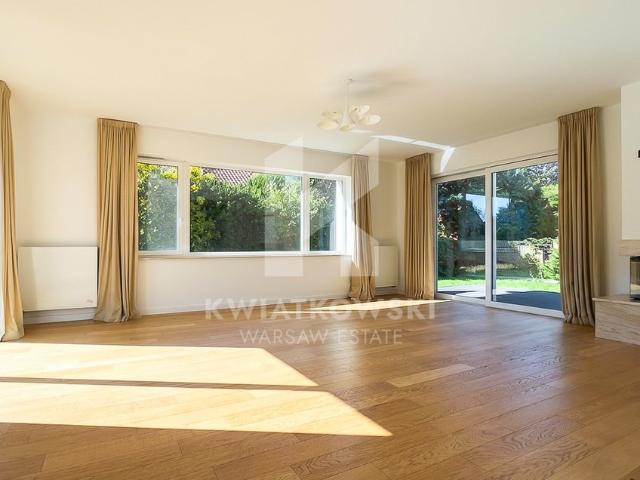Wynajem domu 300 m² z ogrodem, kominkiem i garażem