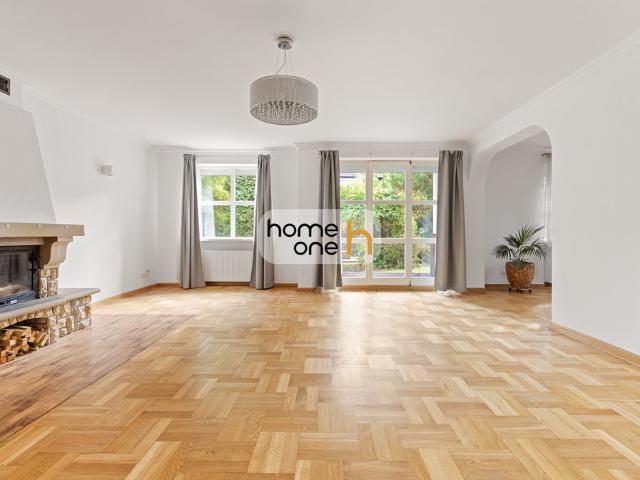Przestronny dom 320 m² z ogrodem i garażem w Wilanowie