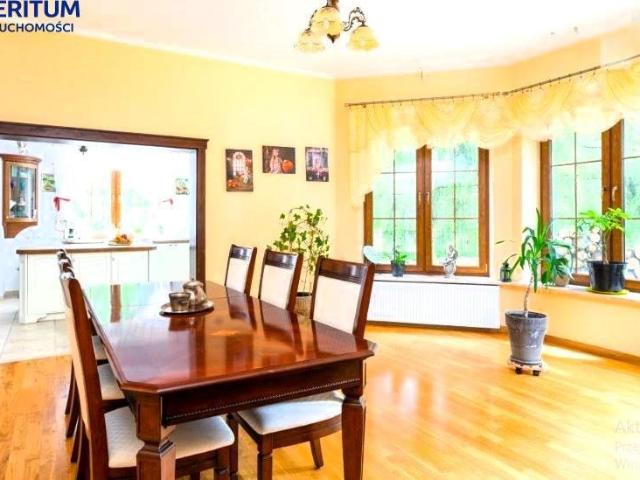 Przestronny dom 400 m2 z ogrodem, sauna i garażem