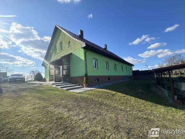 Przestronny dom bliźniaczy 290 m2 z dużą działką 0,35 ha