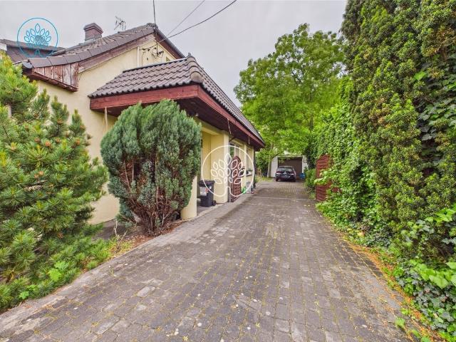 Przestronny dom na Wyżynach z garażem i dużą działką