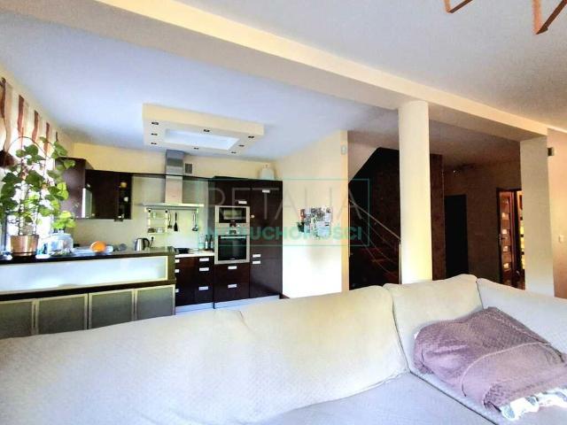 Przestronny dom 155 m² w Milanówku piękny ogród i wysoki standard