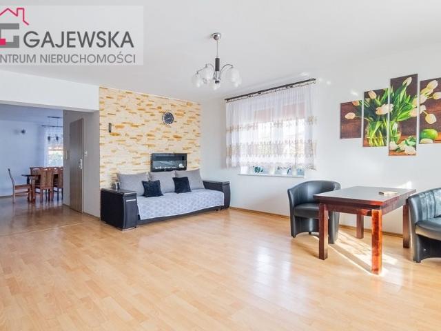 Przestronny dom z działalnością, las, cisza, 368 m2