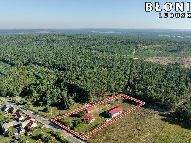 Przestronny dom z halą i dużym potencjałem rozbudowy