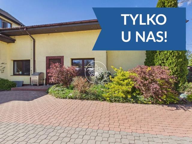 Przestronny dom z halą i ogrodem w Halinowie