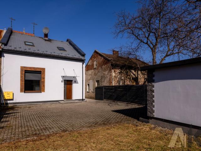 Przestronny dom z możliwością działalności, 140 m²