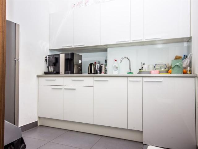 Przestronny, duży lokal 163m w Centrum miasta