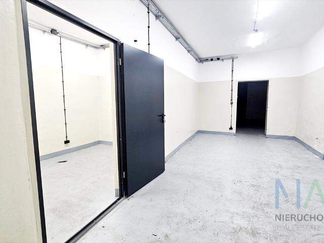 Przestronny lokal 251 m2 z parkingiem, blisko Rynku