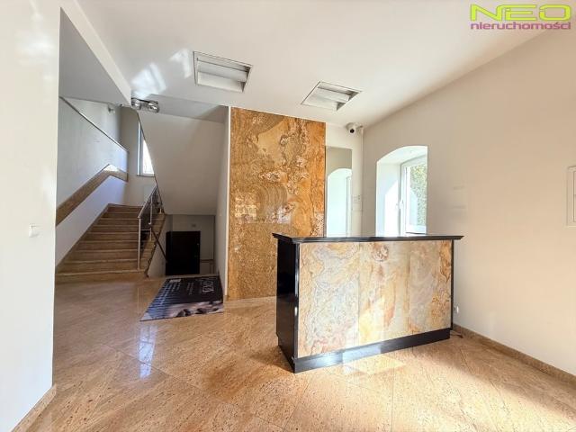 Przestronny lokal 300 m² w centrum Częstochowy
