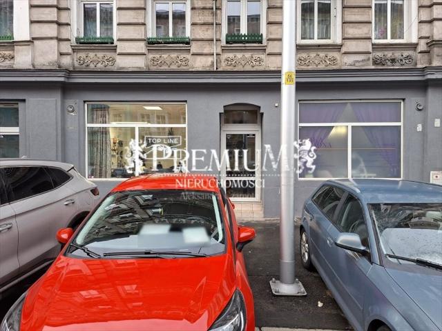 Przestronny lokal usługowy 57 m2 z witryną i parkingiem